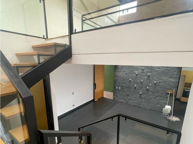 Casa de 4 alcobas en venta en Loma El Atravesado, Envigado, 331 m² · foto 6 de 14