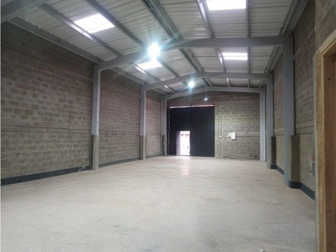Bodega en arriendo en Calle Larga, Sabaneta, 223 m² · foto 2 de 7