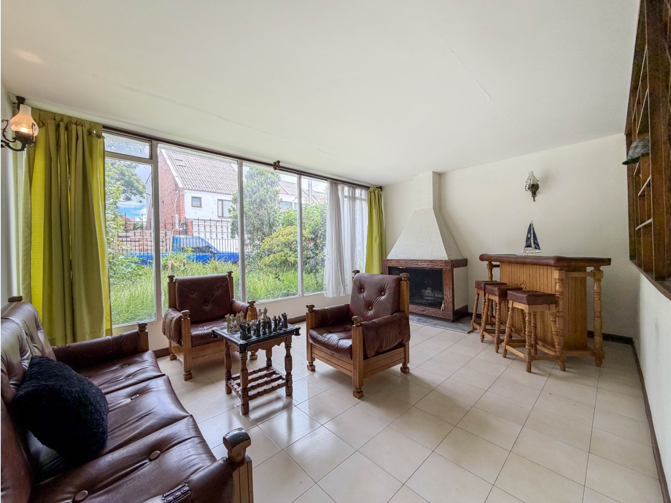 Casa en venta en Niza, Bogotá · foto 3 de 22