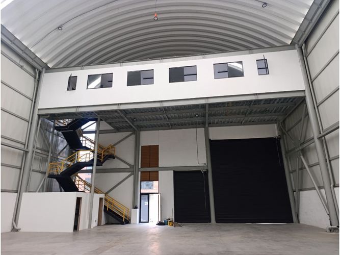 Bodega en arriendo en Actividad Multiple, Copacabana, 820 m² · foto 5 de 7