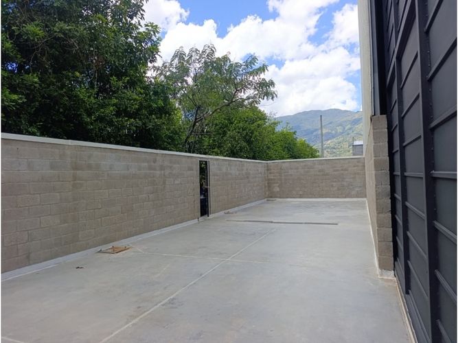 Bodega en arriendo en Actividad Multiple, Copacabana, 820 m² · foto 7 de 7