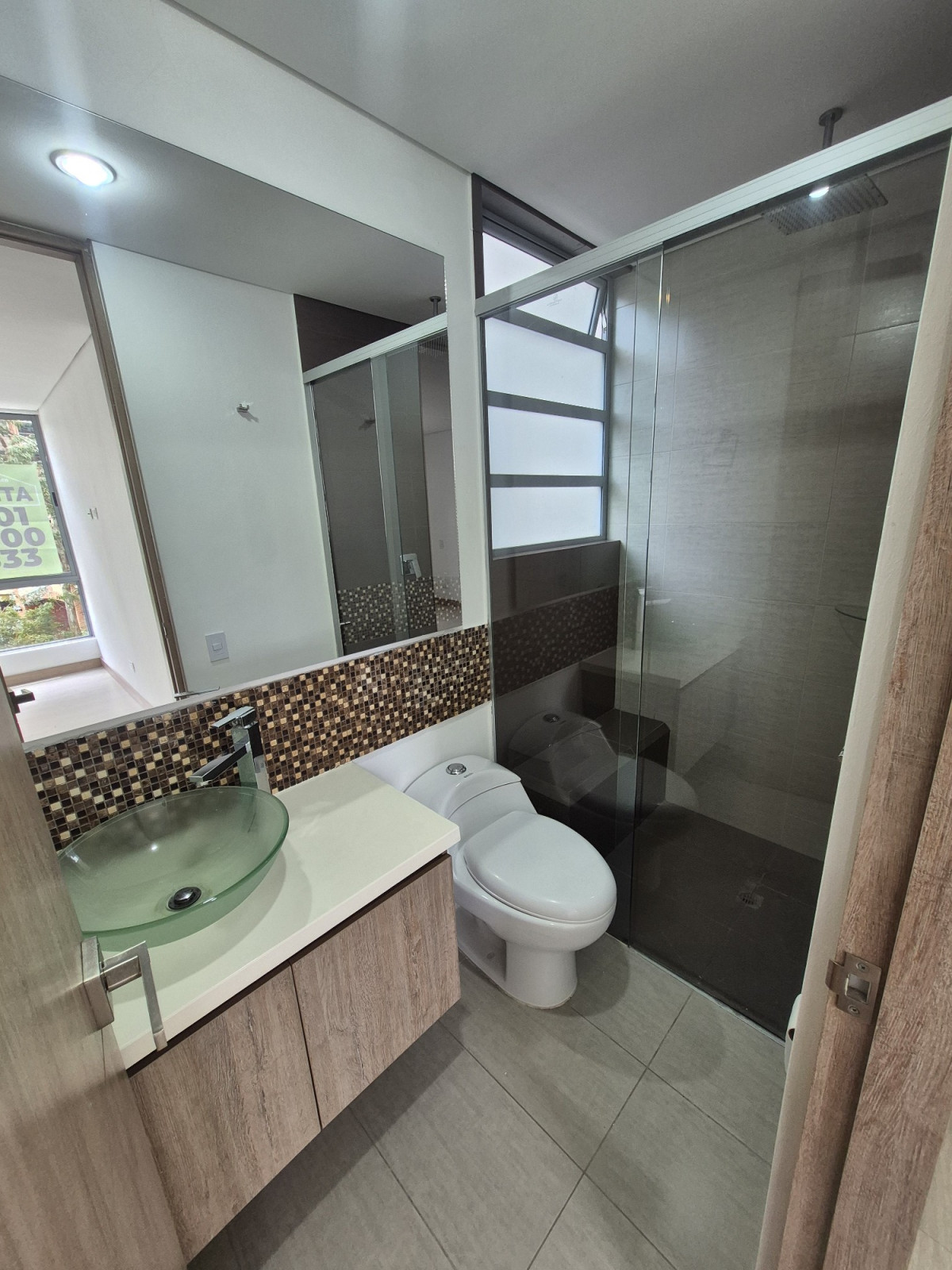Apartamento en arriendo en Loma Del Esmeraldal, Envigado · foto 10 de 13