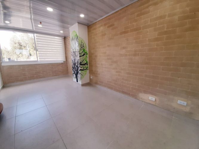 Oficina en arriendo en El Porvenir, Rionegro, 24 m² · foto 2 de 10