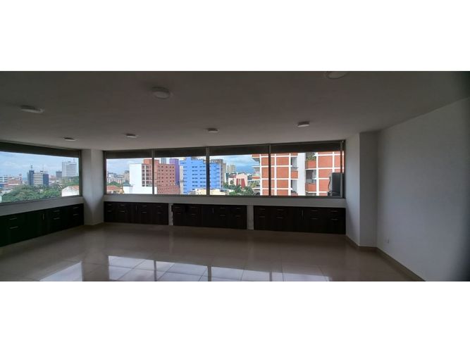 Oficina en arriendo en Granada, Cali, 127 m² · foto 6 de 8