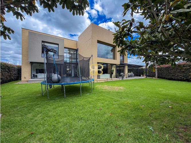Casa de 4 alcobas en venta en Pueblo Viejo, Cota, 285 m² · foto 3 de 24