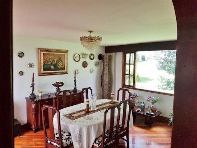 Casa de 3 alcobas en venta en Los Lagartos, Bogotá, 249 m² · foto 2 de 15