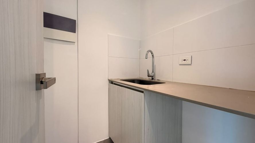 Oficina en arriendo en El Poblado, Barranquilla, 166 m² · foto 7 de 12