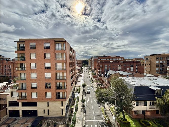 Apartamento de 4 alcobas en venta en Santa Paula, Bogotá, 300 m² · foto 10 de 24