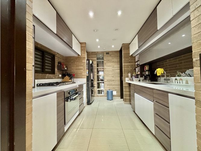Apartamento de 4 alcobas en venta en Santa Paula, Bogotá, 300 m² · foto 12 de 24