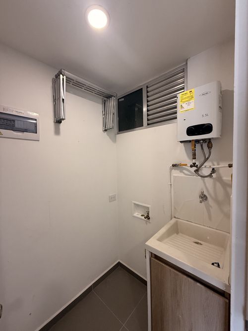 Apartamento de 3 alcobas en arriendo en Shellmar, Medellín, 75 m² · foto 5 de 16