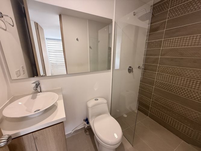 Apartamento de 3 alcobas en arriendo en Shellmar, Medellín, 75 m² · foto 6 de 16