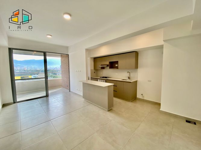 Apartamento de 3 alcobas en arriendo en Cd San Lucas, Envigado, 83 m² · foto 3 de 24