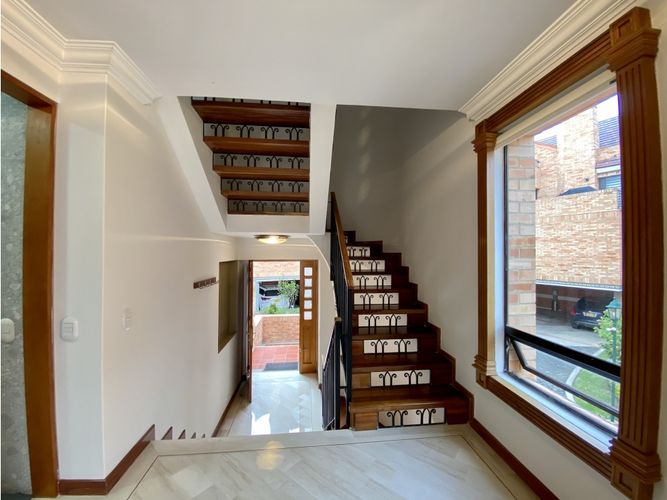 Casa de 3 alcobas en venta en Salamanca, Bogotá, 290 m² · foto 6 de 24