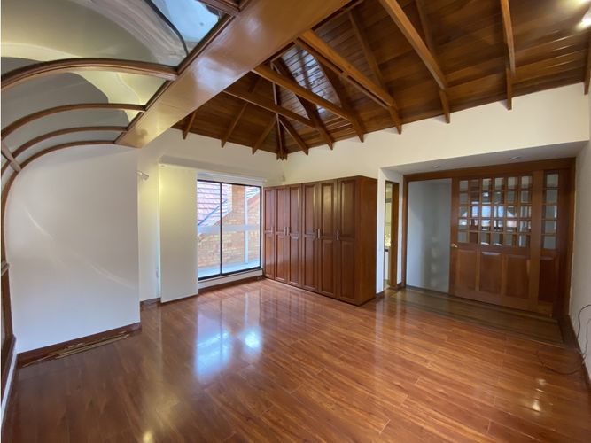 Casa de 3 alcobas en venta en Salamanca, Bogotá, 290 m² · foto 11 de 24