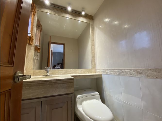 Casa de 3 alcobas en venta en Salamanca, Bogotá, 290 m² · foto 13 de 24