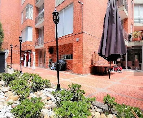 Apartamento de 3 alcobas en venta en Belmira, Bogotá, 345 m² · foto 2 de 24