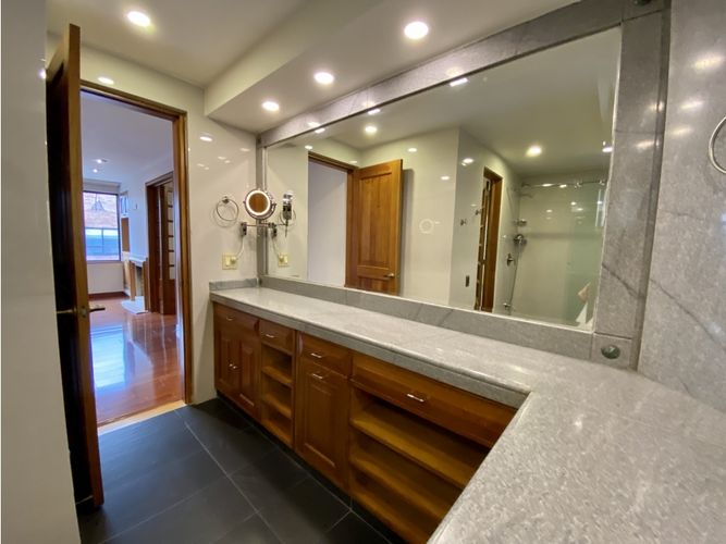 Casa de 3 alcobas en venta en Salamanca, Bogotá, 290 m² · foto 21 de 24