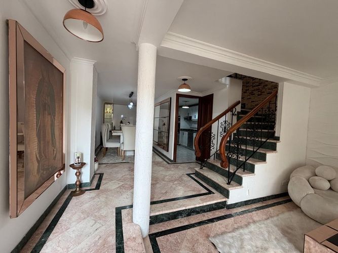 Casa de 3 alcobas en venta en La Mota, Medellín, 120 m² · foto 3 de 21