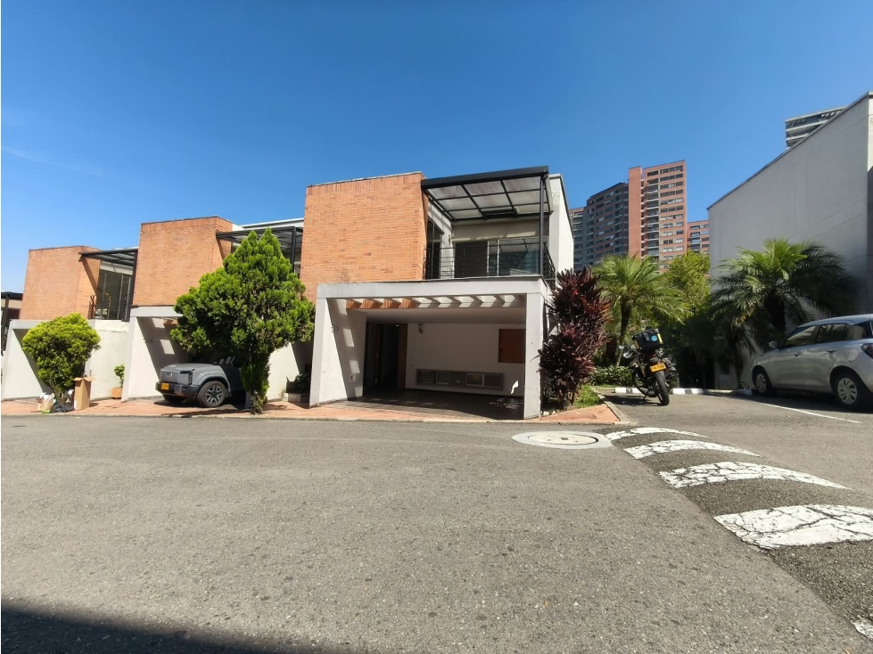Casa en Arriendo en Las palmas, Medellín
