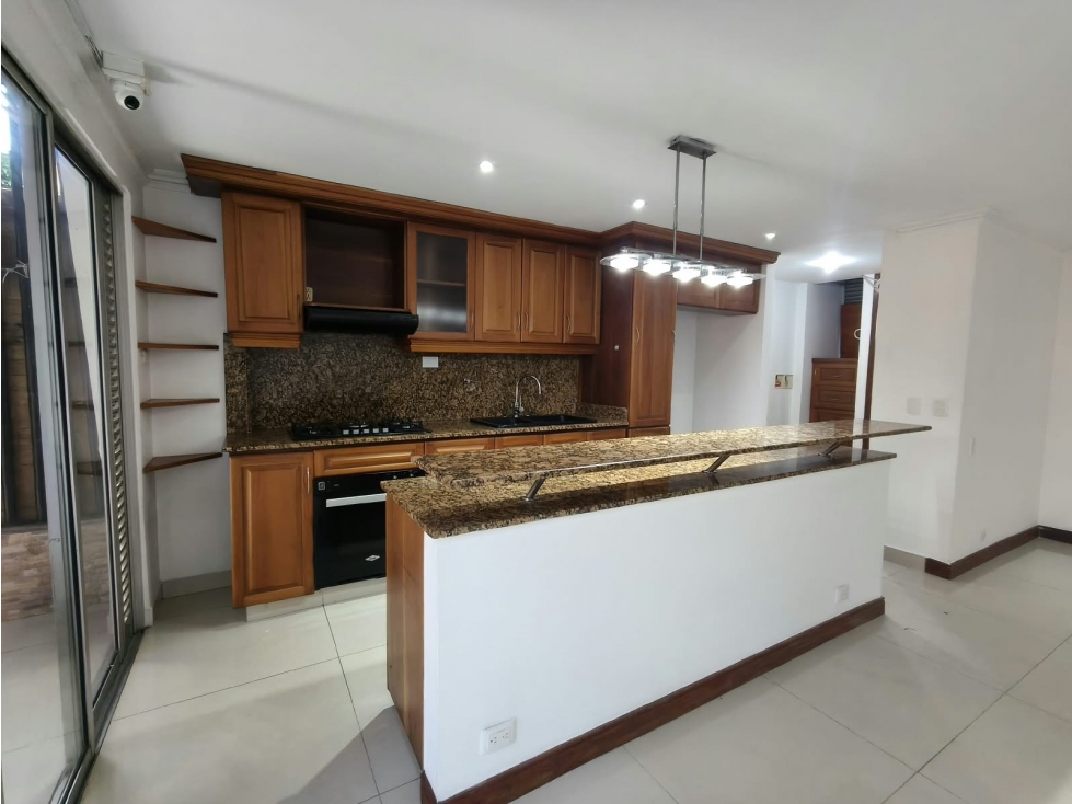 Casa en arriendo en Las Palmas, Medellín · foto 4 de 24