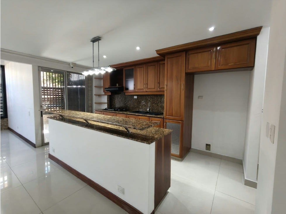 Casa en arriendo en Las Palmas, Medellín · foto 5 de 24