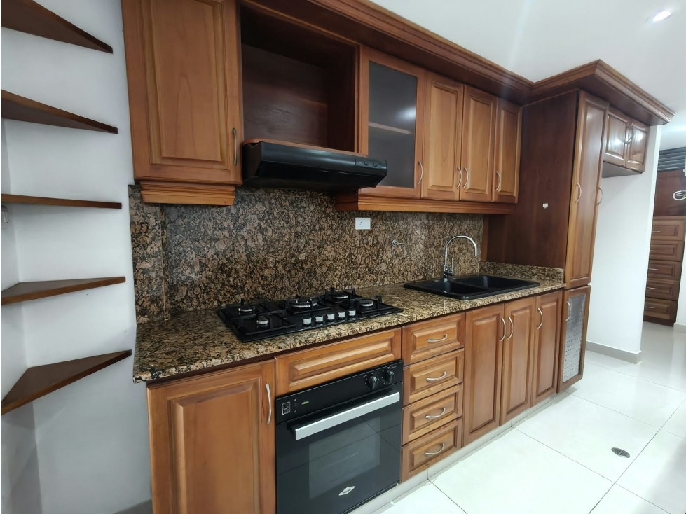 Casa en arriendo en Las Palmas, Medellín · foto 9 de 24