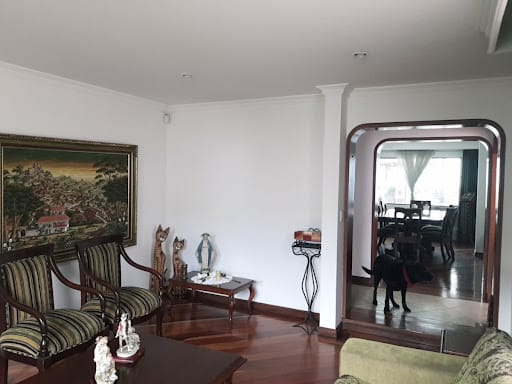 Casa de 5 alcobas en venta en Ilarco, Bogotá, 380 m² · foto 4 de 24