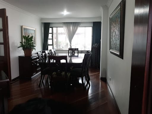 Casa de 5 alcobas en venta en Ilarco, Bogotá, 380 m² · foto 7 de 24