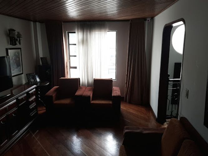 Casa de 5 alcobas en venta en Ilarco, Bogotá, 380 m² · foto 17 de 24