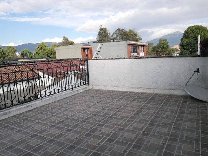 Casa de 5 alcobas en venta en Ilarco, Bogotá, 380 m² · foto 19 de 24