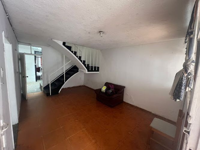 Casa de 7 alcobas en venta en La Estradita, Bogotá, 300 m² · foto 5 de 24