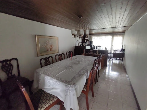 Casa en venta en Pasadena, Bogotá · foto 8 de 23