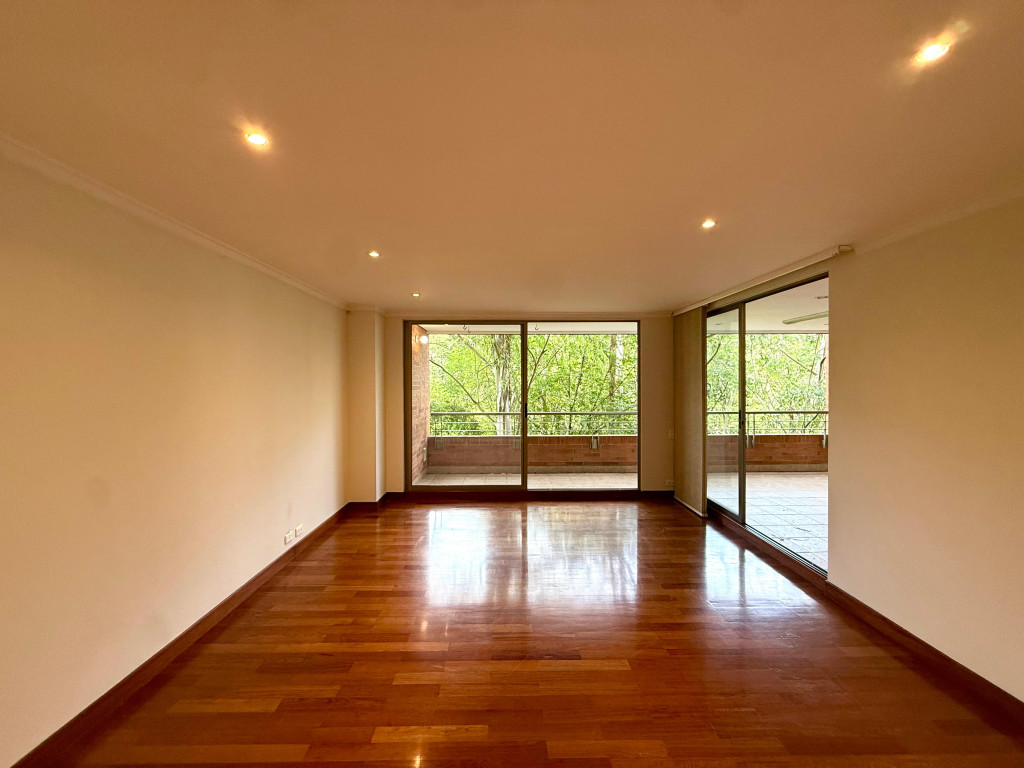 Apartamento en arriendo en El Poblado, Medellín · foto 7 de 24