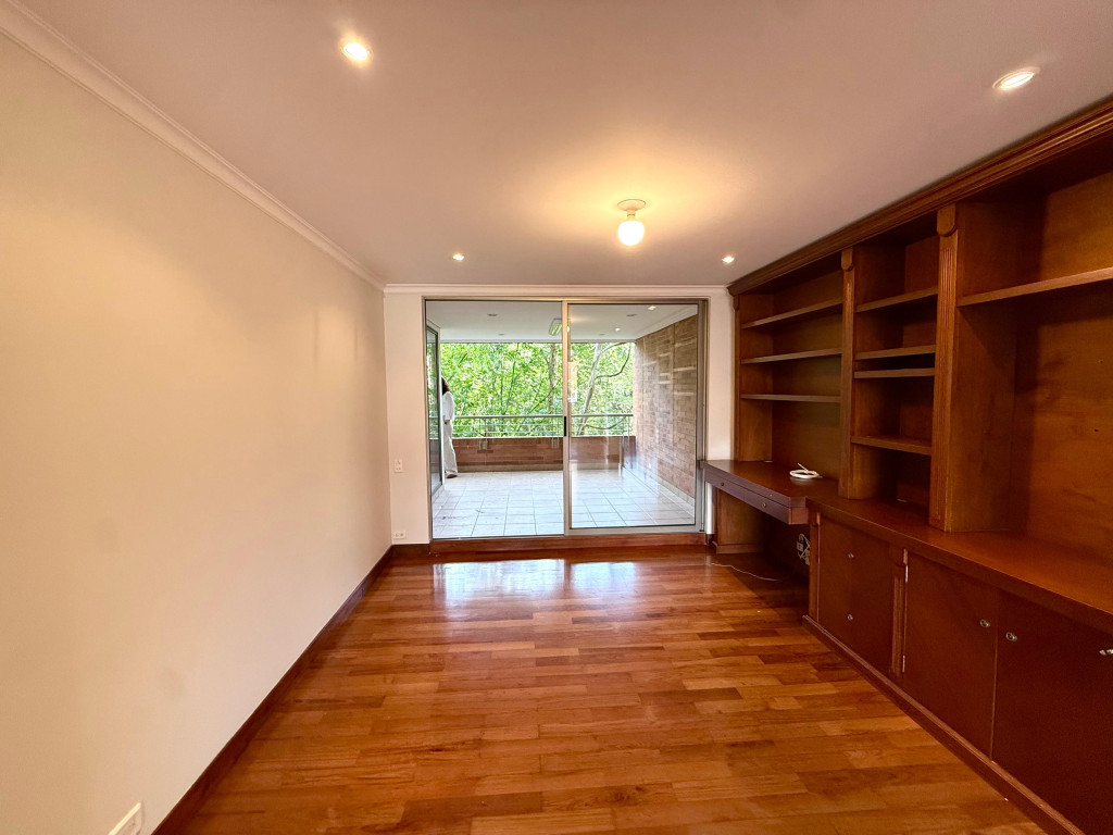 Apartamento en arriendo en El Poblado, Medellín · foto 9 de 24