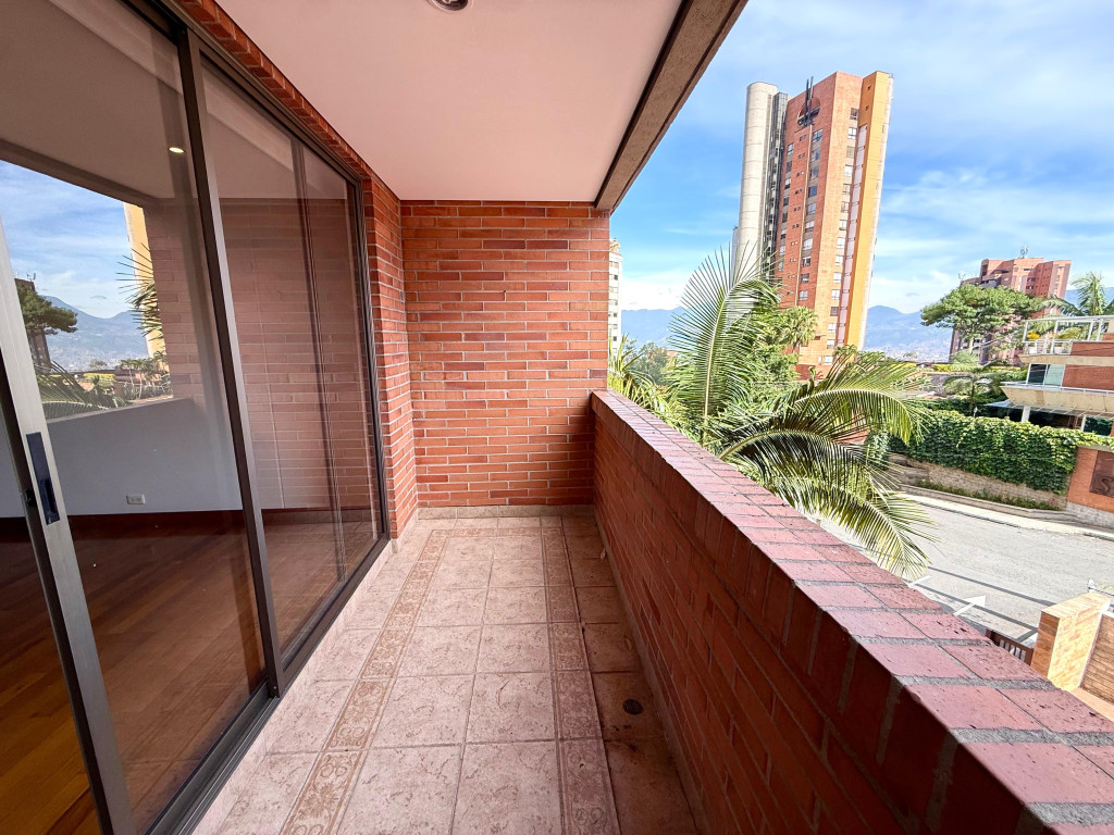 Apartamento en arriendo en El Poblado, Medellín · foto 10 de 24
