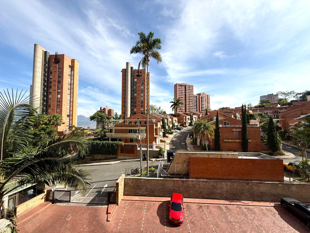 Apartamento en arriendo en El Poblado, Medellín · foto 11 de 24