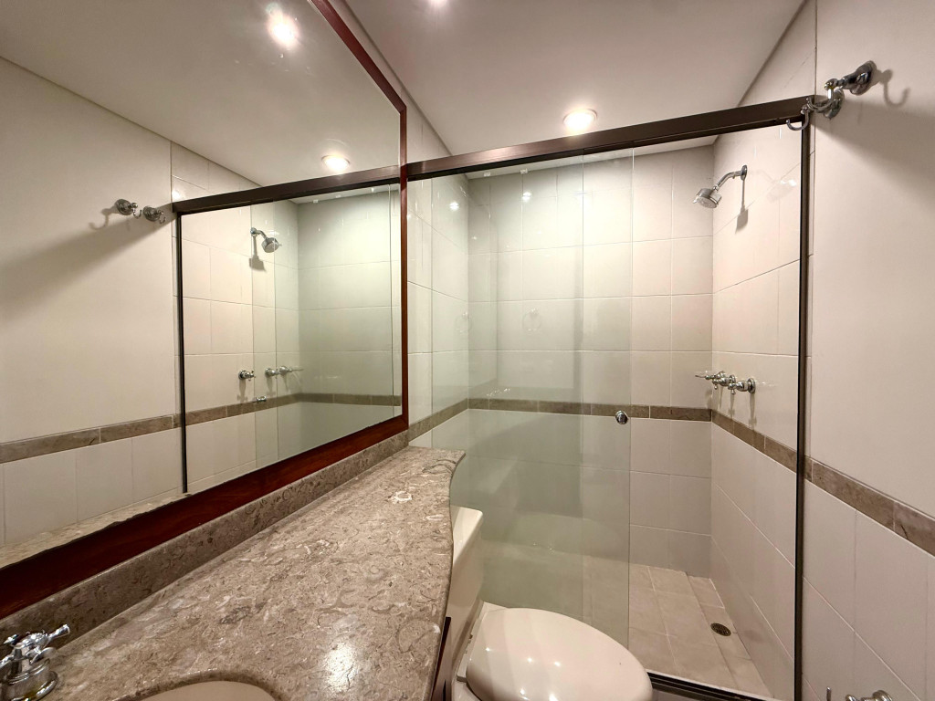 Apartamento en arriendo en El Poblado, Medellín · foto 18 de 24
