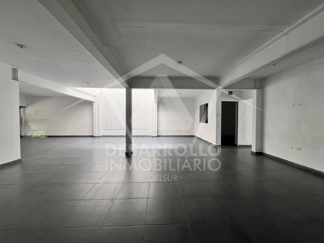 Local en arriendo en Lorena, Medellín, 205 m² · foto 2 de 18