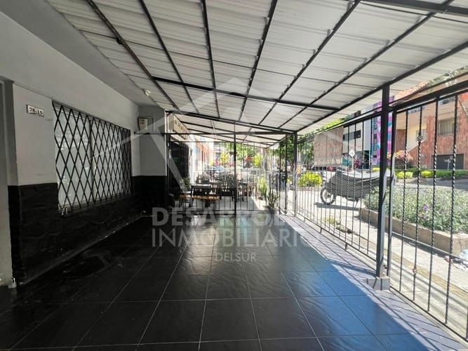 Local en arriendo en Lorena, Medellín, 205 m² · foto 17 de 18