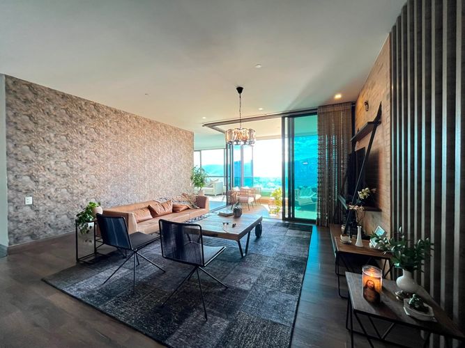 Apartamento de 3 alcobas en venta en El Poblado, Medellín, 293 m² · foto 3 de 20