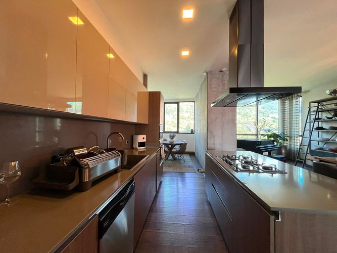 Apartamento de 3 alcobas en venta en El Poblado, Medellín, 293 m² · foto 4 de 20