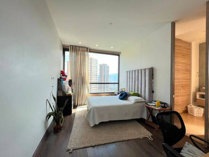 Apartamento de 3 alcobas en venta en El Poblado, Medellín, 293 m² · foto 15 de 20