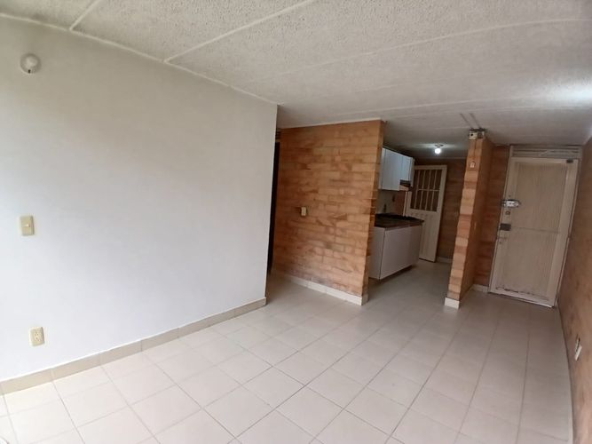 Apartamento de 2 alcobas en venta en El Tintal, Bogotá, 41 m² · foto 4 de 16