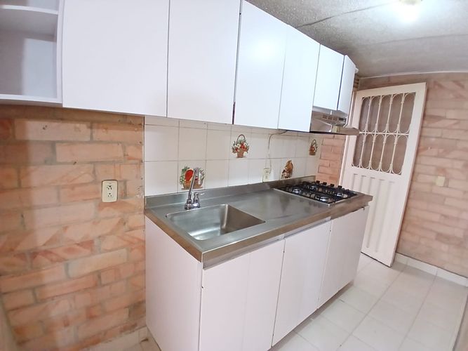 Apartamento de 2 alcobas en venta en El Tintal, Bogotá, 41 m² · foto 5 de 16
