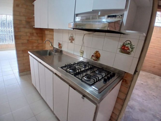 Apartamento de 2 alcobas en venta en El Tintal, Bogotá, 41 m² · foto 6 de 16