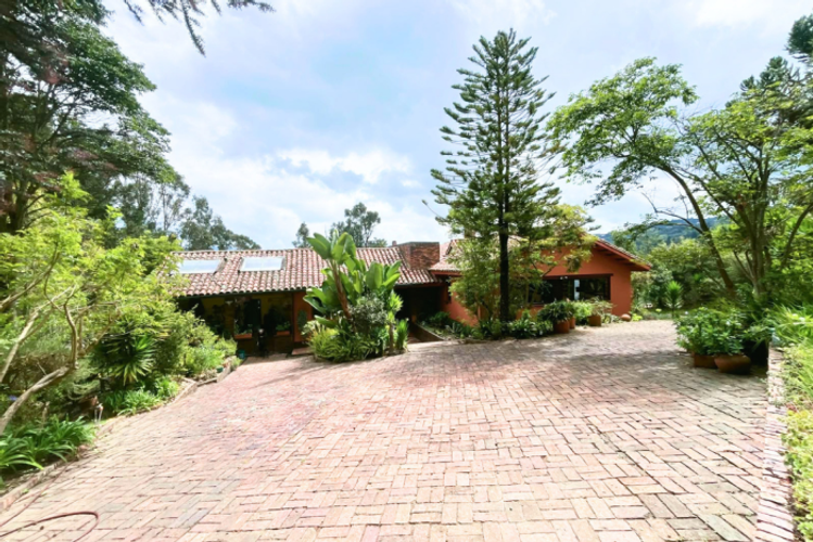 Casa de 6 alcobas en venta en Yerbabuena, Chía, 500 m² · foto 2 de 24
