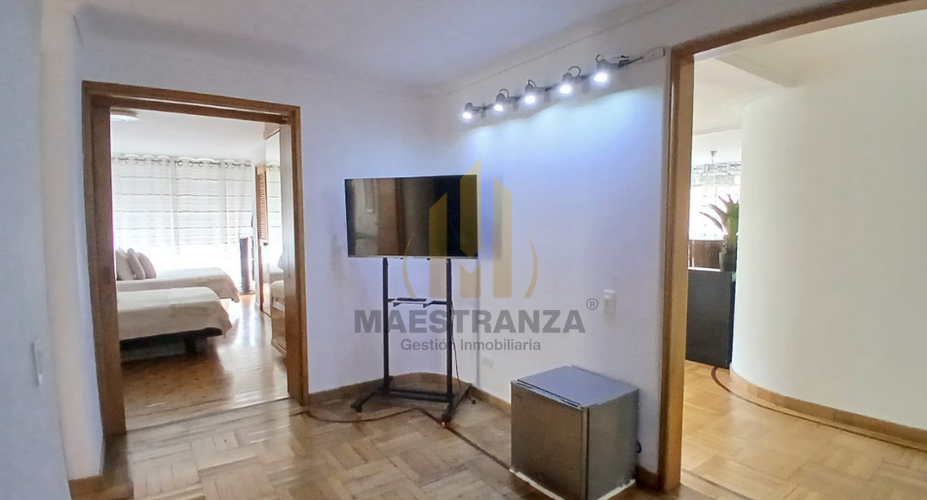 Apartamento en venta en El Poblado, Medellín · foto 16 de 24