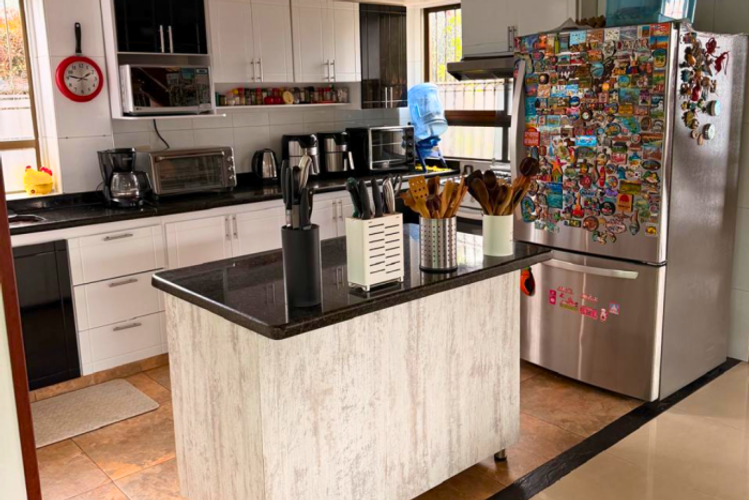 Casa de 5 alcobas en venta en Cota, 240 m² · foto 4 de 24
