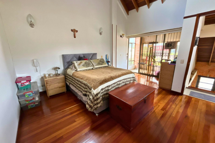 Casa de 5 alcobas en venta en Cota, 240 m² · foto 6 de 24