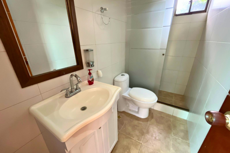 Casa de 5 alcobas en venta en Cota, 240 m² · foto 11 de 24
